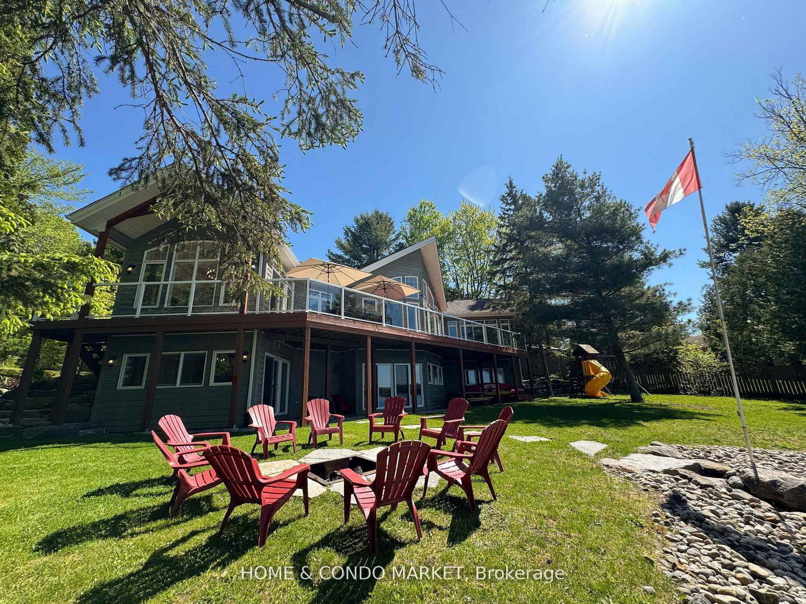 14 Charles Avenue • McKellar, ON photo 4