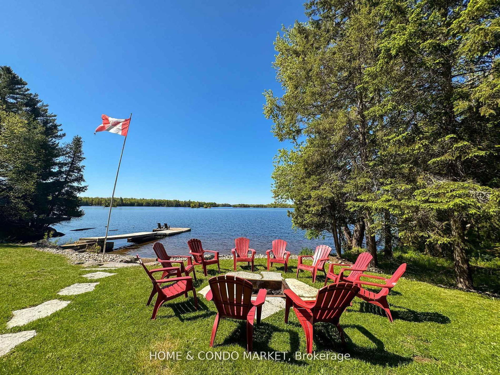 14 Charles Avenue • McKellar, ON photo 5