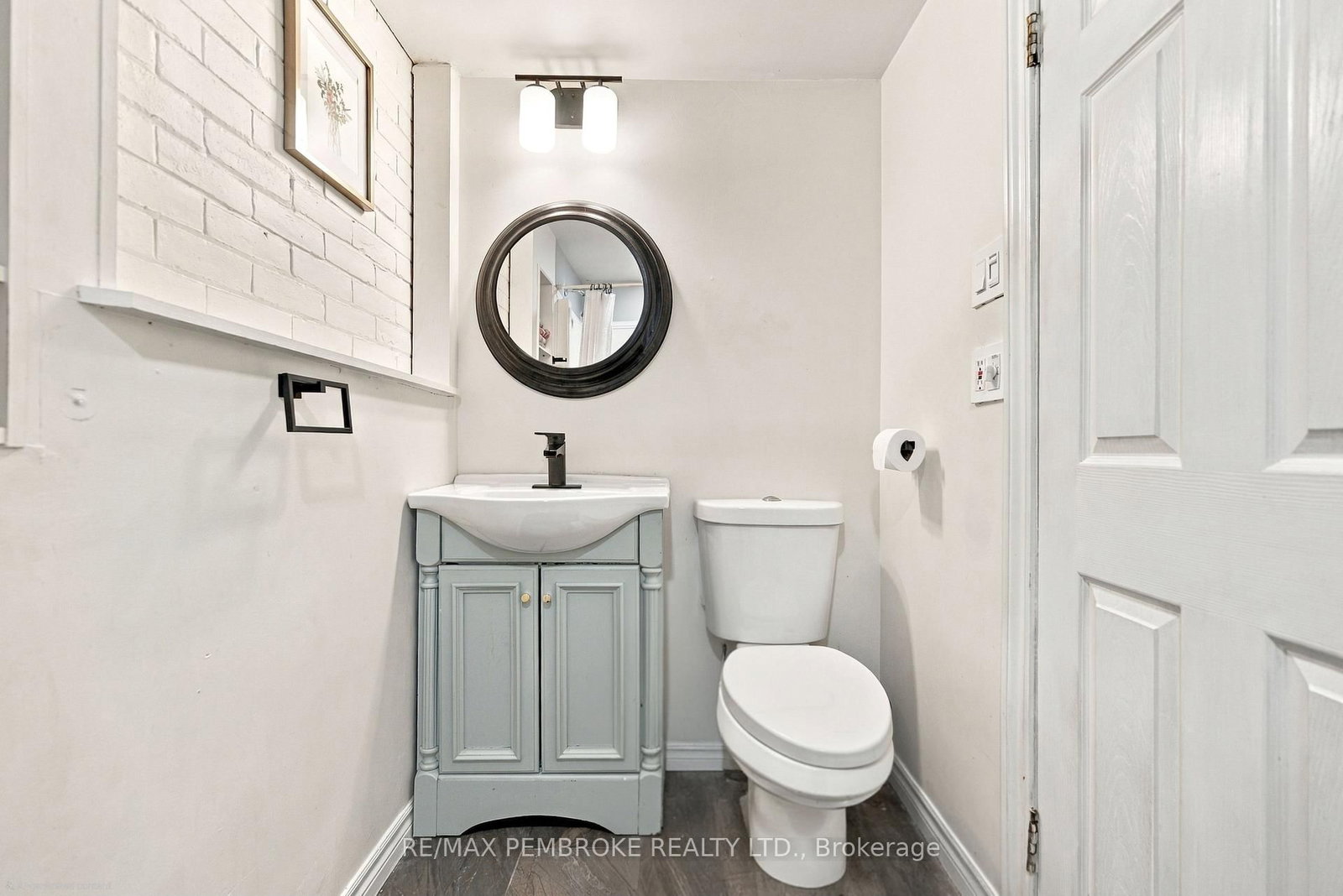 296 First Avenue N • Pembroke, ON photo 24