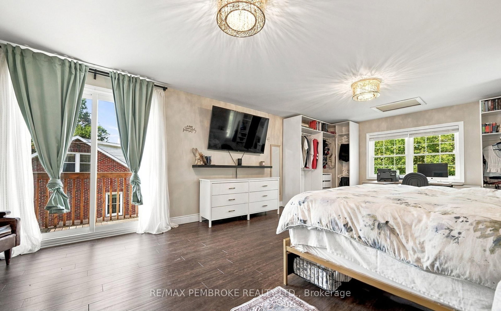 296 First Avenue N • Pembroke, ON photo 34