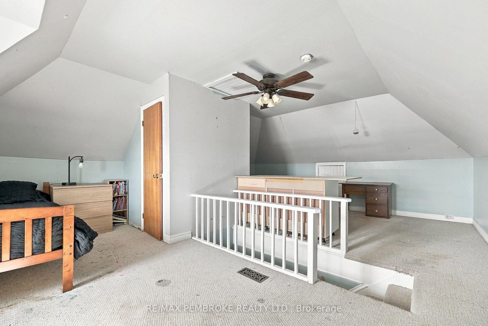 296 First Avenue N • Pembroke, ON photo 38