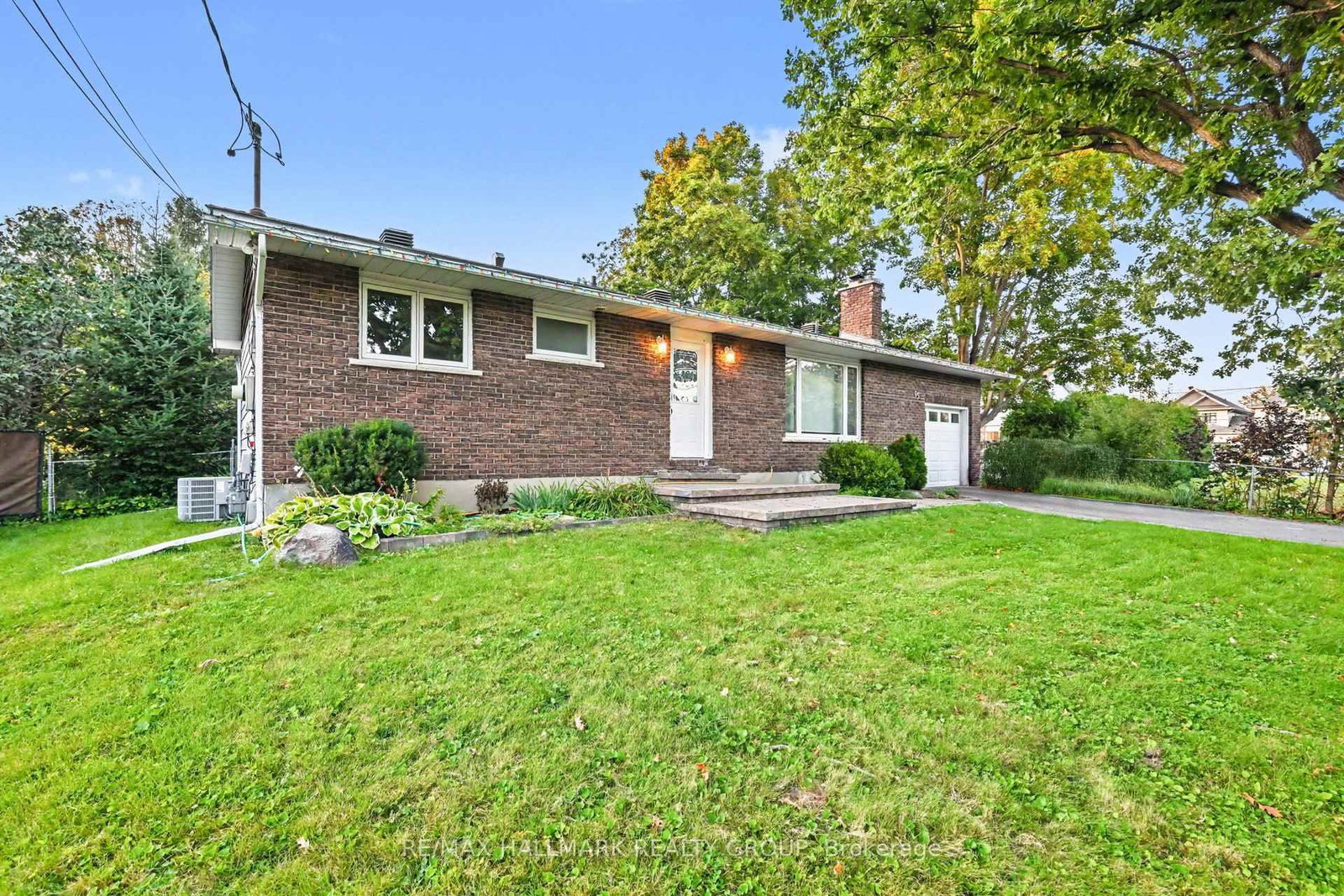 65 Christopher Hamilton Street • Richmond, ON photo 6