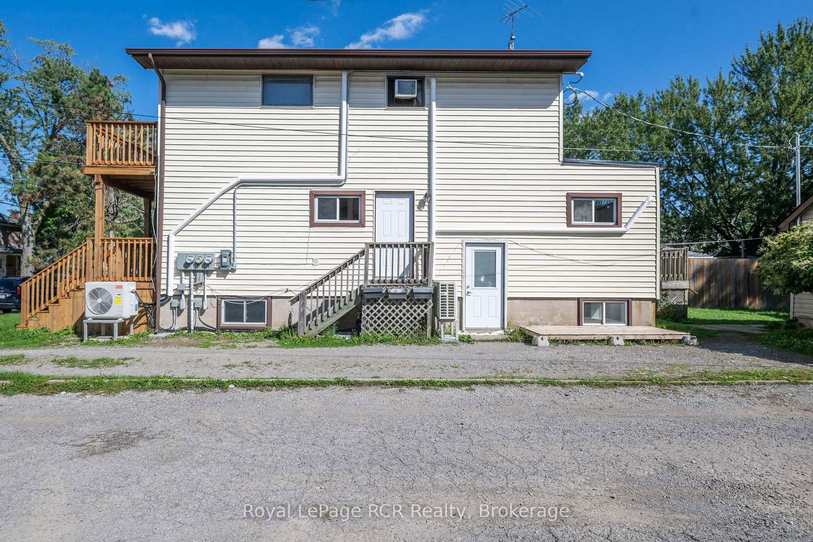 75 State Street • Welland, ON photo 23