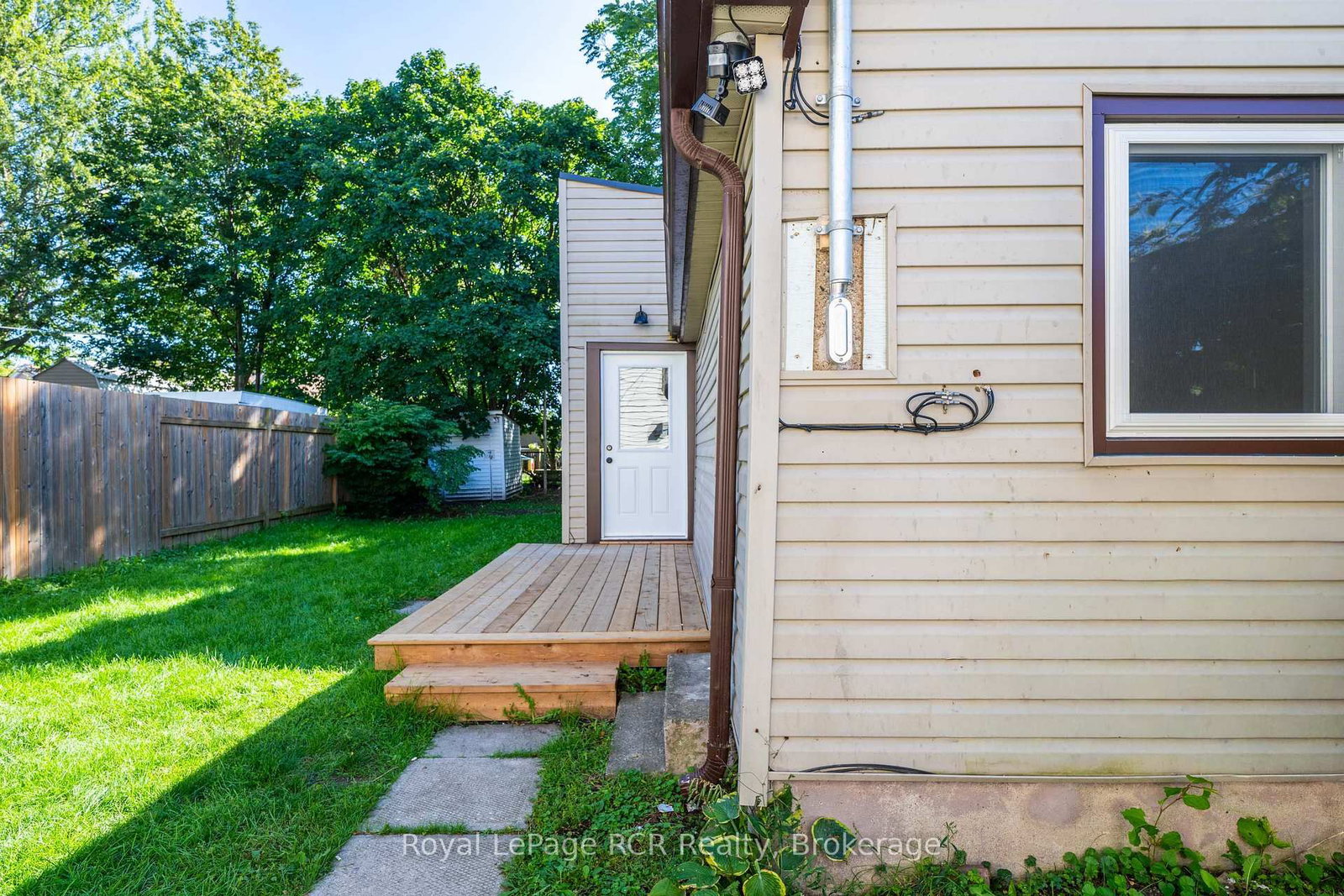 75 State Street • Welland, ON photo 35
