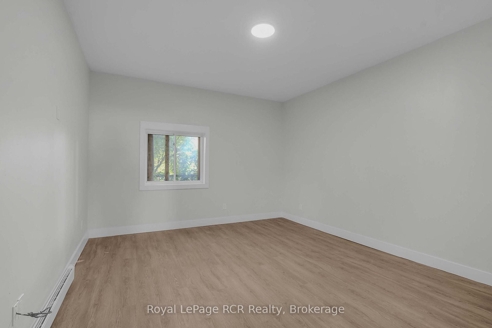 75 State Street • Welland, ON photo 40