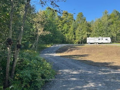 3275 MUSCLOW-GREENVIEW Road • Bancroft, ON photo 8