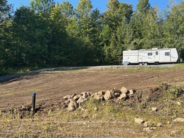 3275 MUSCLOW-GREENVIEW Road • Bancroft, ON photo 9