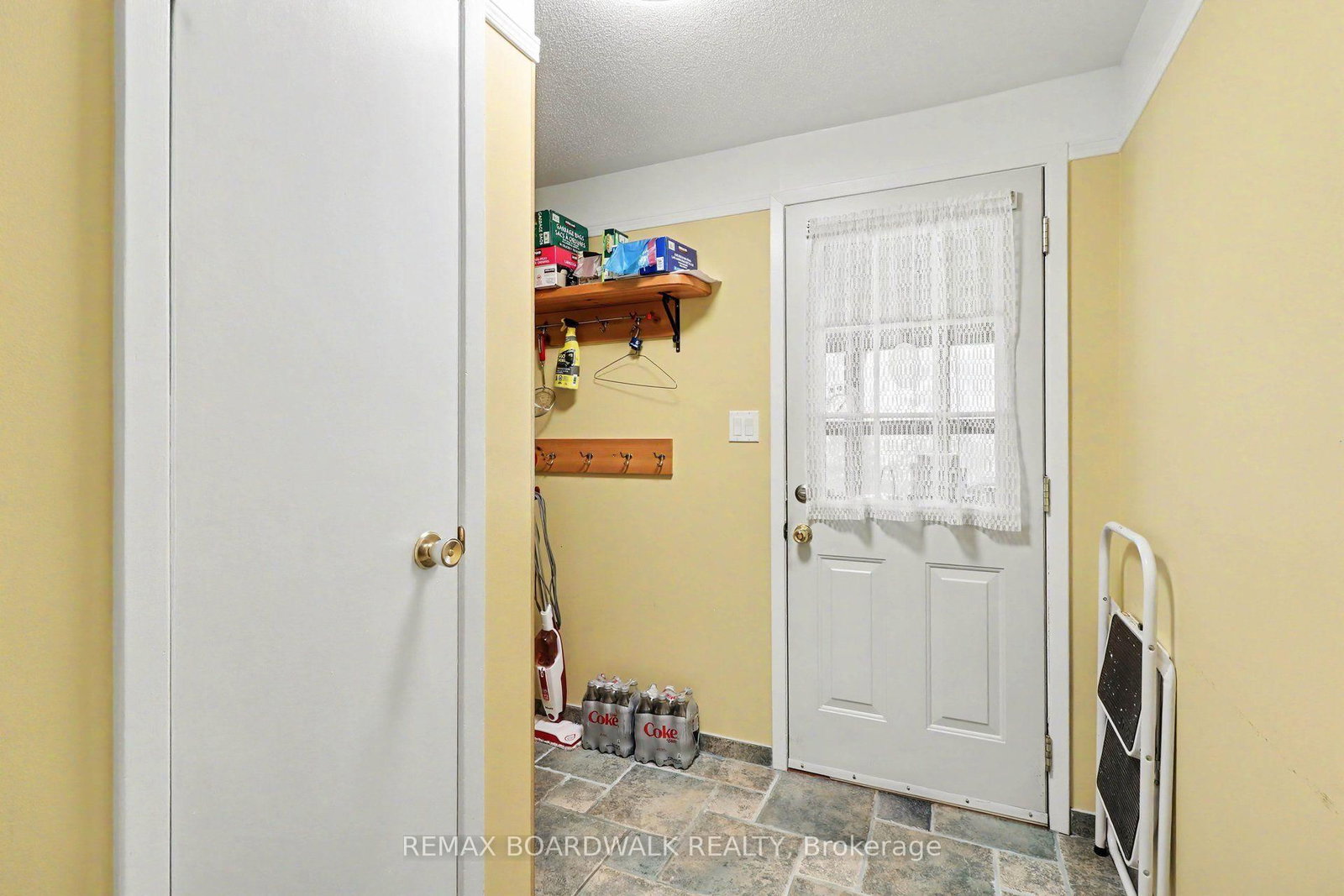389 Hatfield Crescent • Ottawa, ON photo 27