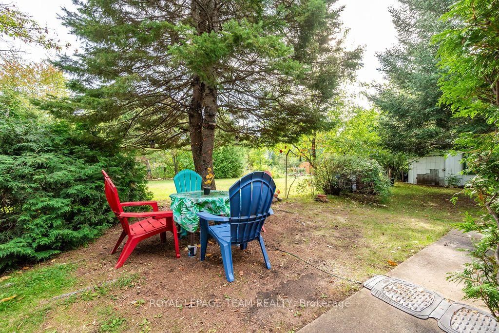 19465 Opeongo Line • Barry's Bay, ON photo 17