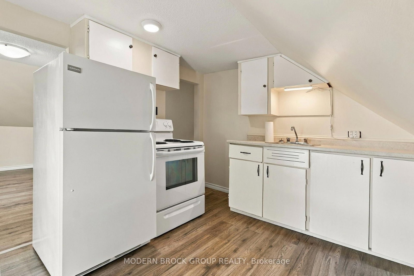 7 Elm Street • Brockville, ON photo 15