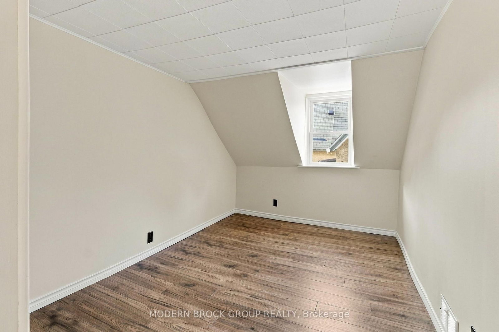 7 Elm Street • Brockville, ON photo 20
