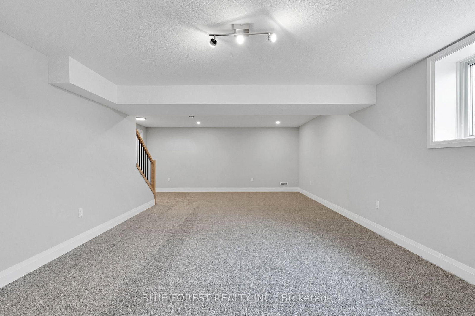 147 SHIRLEY Street • Thames Centre, ON photo 29