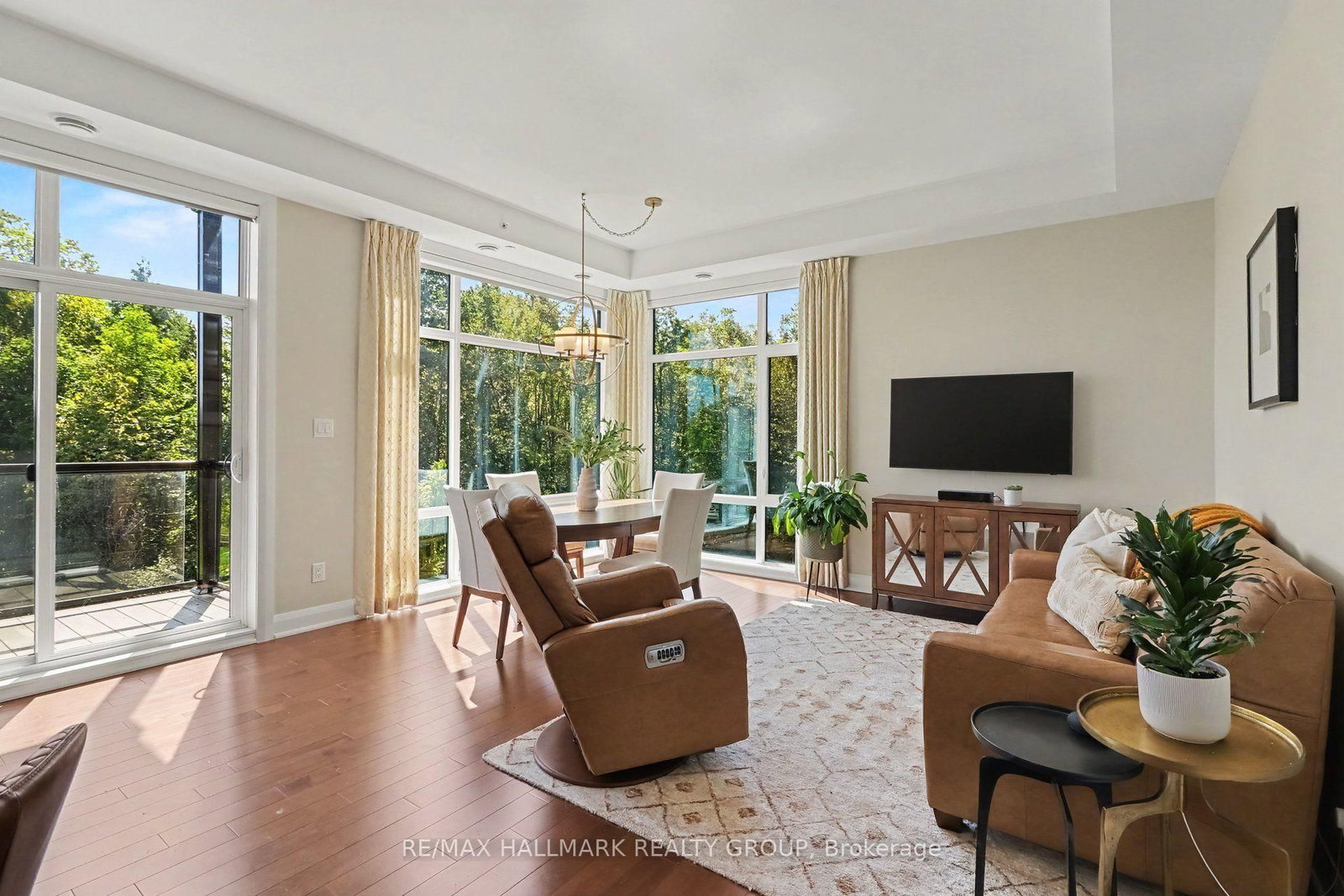 110 Cortile Private • #202 • Ottawa, ON photo 13