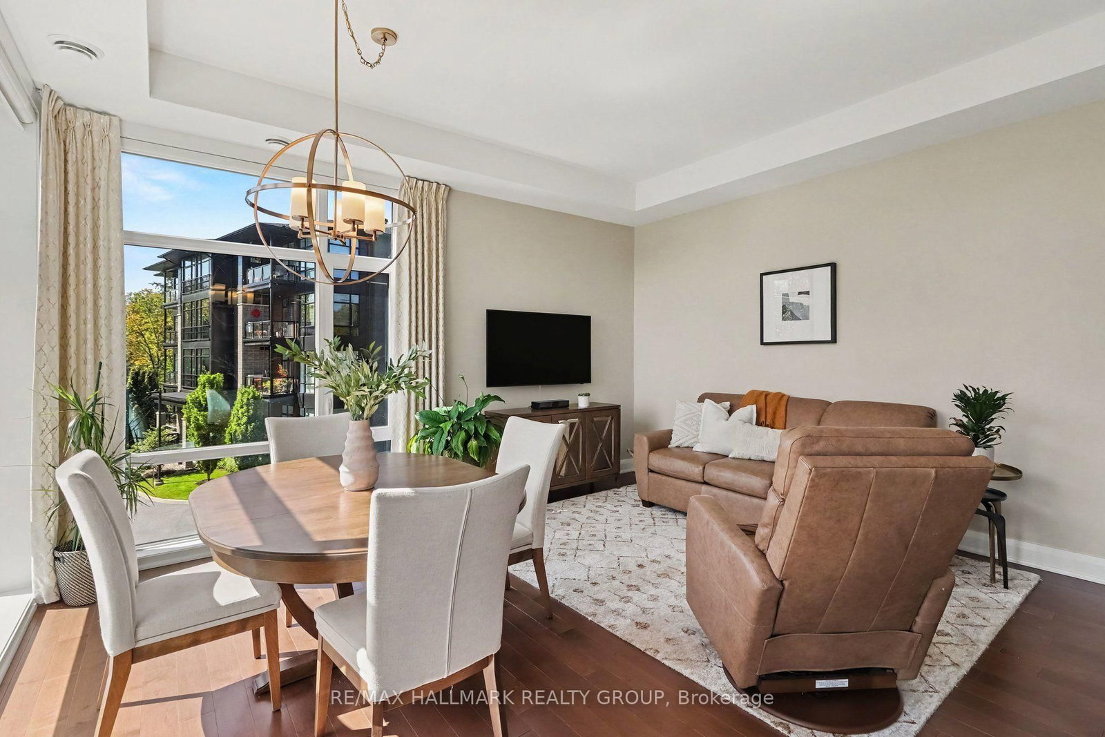 110 Cortile Private • #202 • Ottawa, ON photo 14