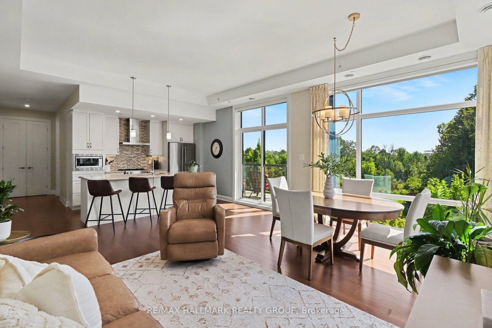110 Cortile Private • #202 • Ottawa, ON photo 16