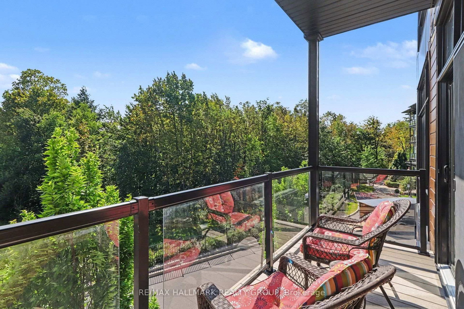 110 Cortile Private • #202 • Ottawa, ON photo 27