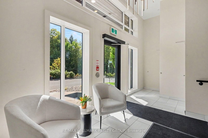 202 - 110 Cortile Private