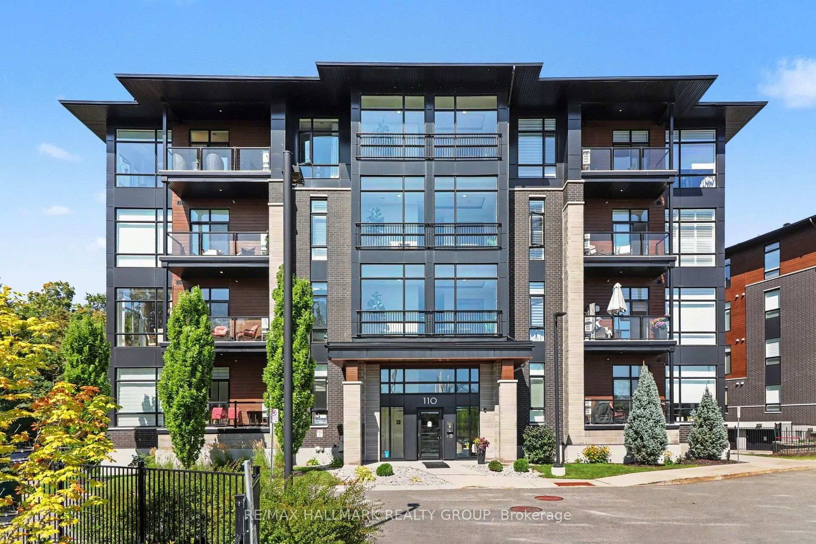 110 Cortile Private • #202 • Ottawa, ON photo 34