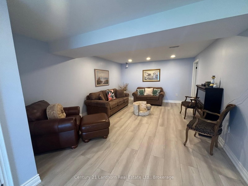 Lower Unit - 3 Solmes Street