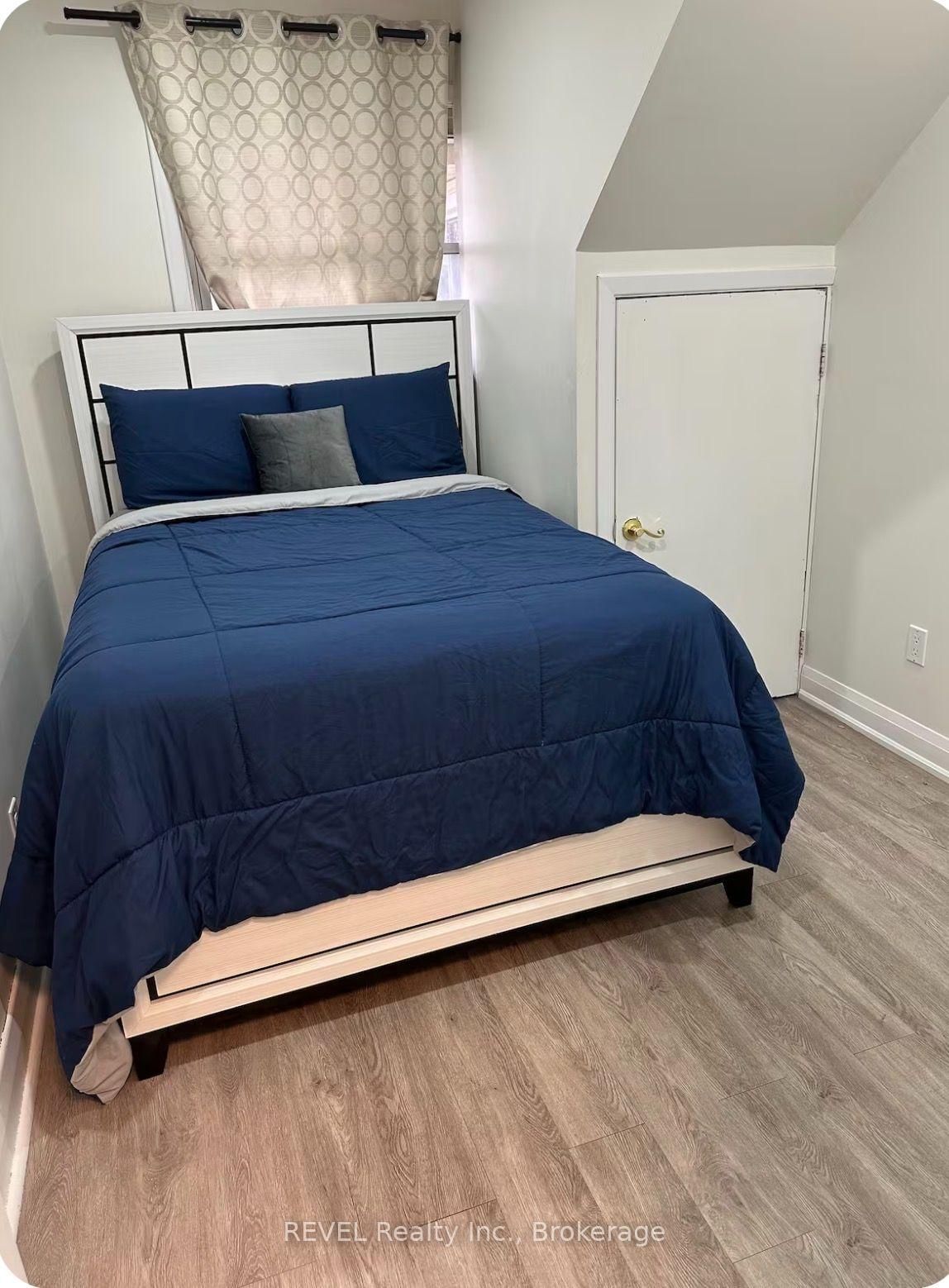 Main - 6042 Stevens Street, Niagara Falls 5