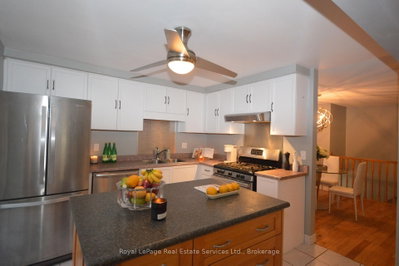 303 Grand Ridge Drive • Cambridge, ON photo 8