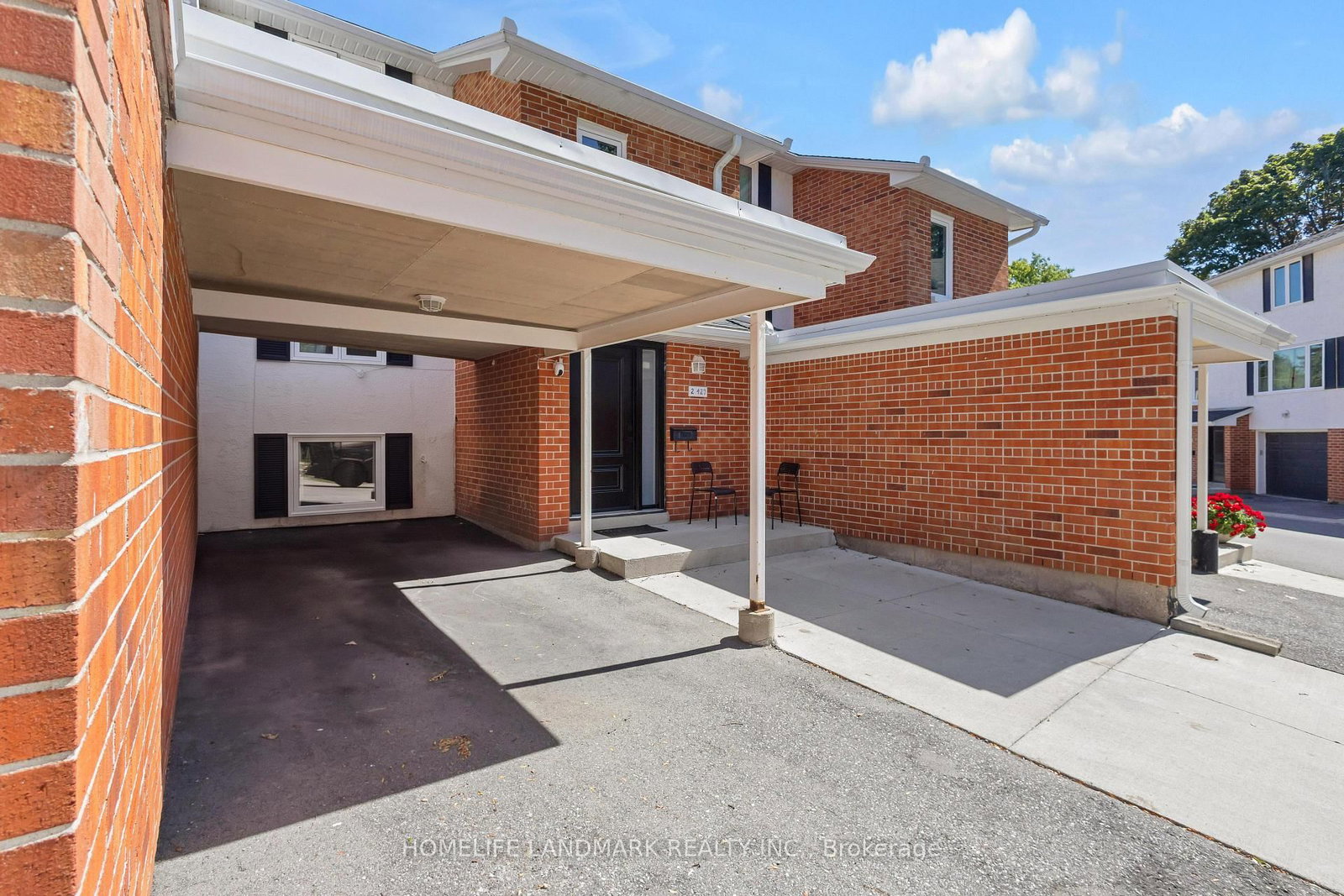 427 KEATS Way • #2 • Waterloo, ON photo 1
