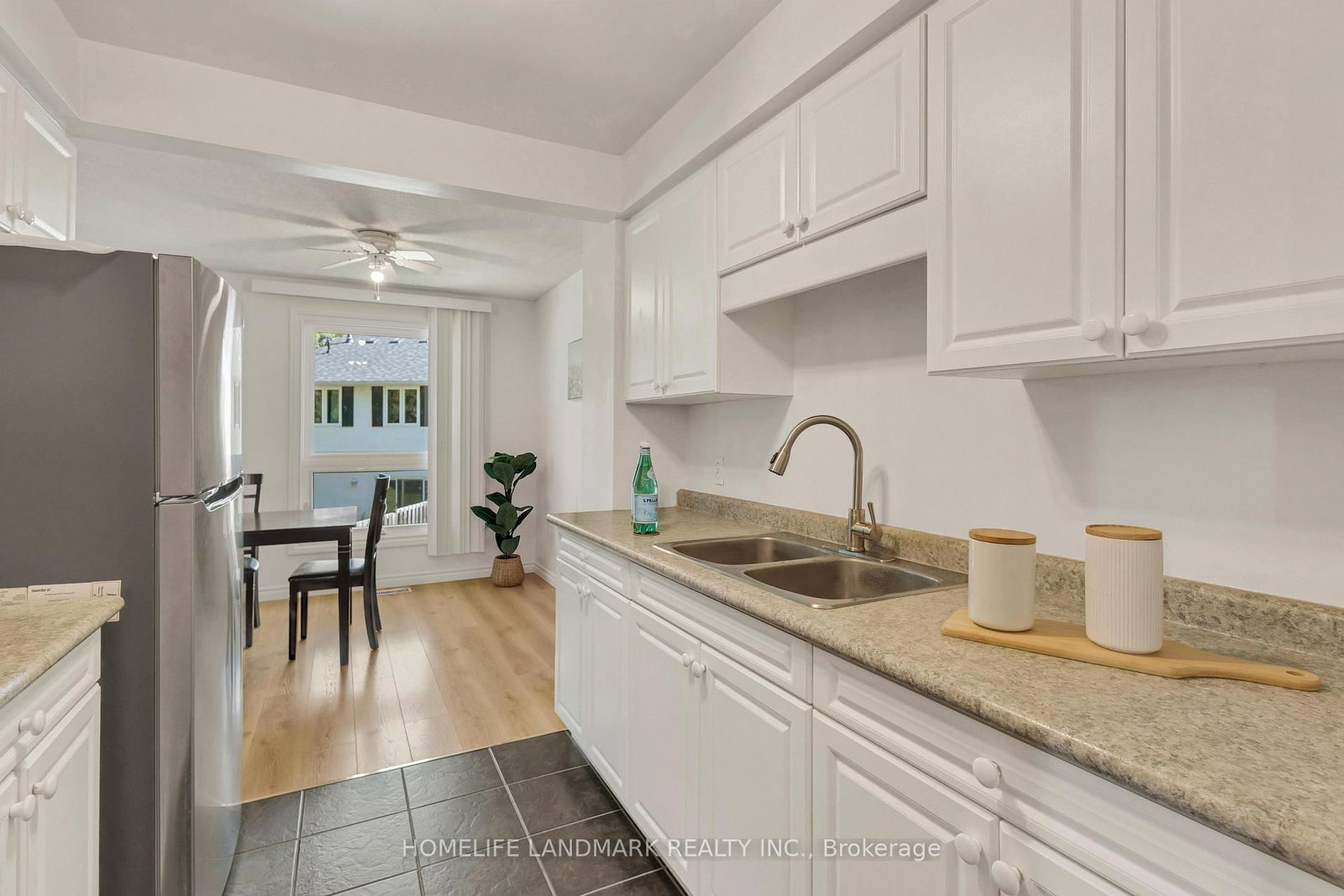427 KEATS Way • #2 • Waterloo, ON photo 10
