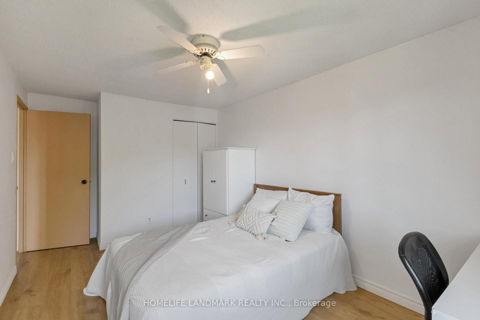 427 KEATS Way • #2 • Waterloo, ON photo 17