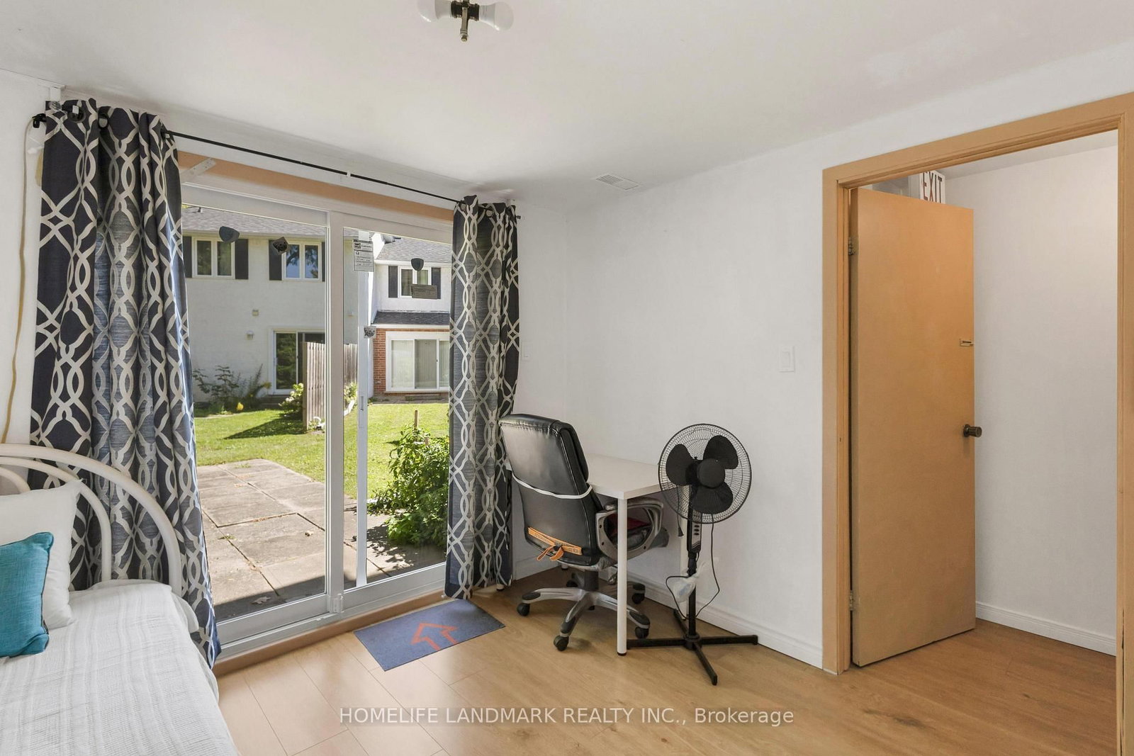 427 KEATS Way • #2 • Waterloo, ON photo 21