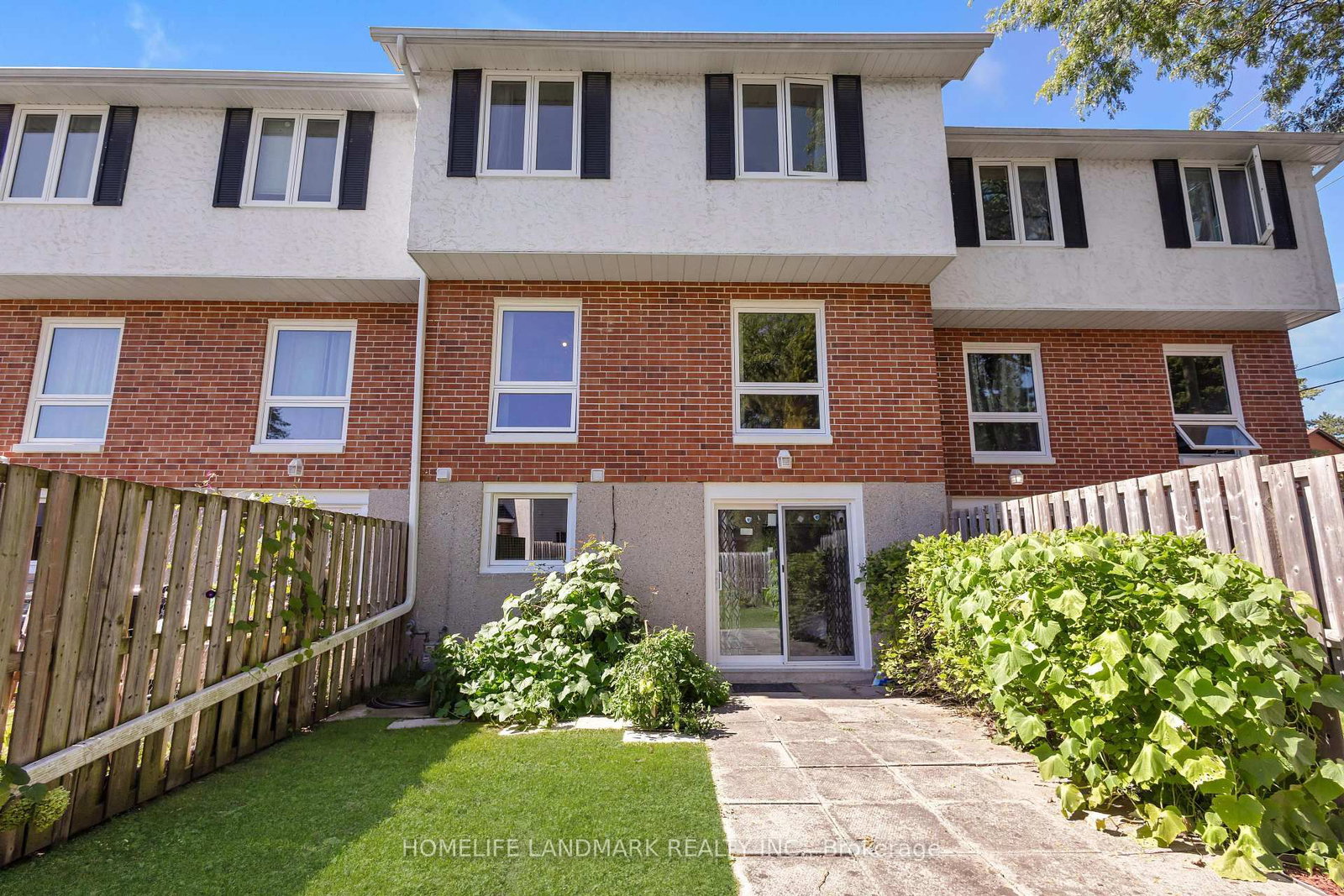 427 KEATS Way • #2 • Waterloo, ON photo 26