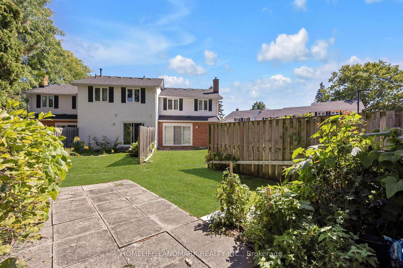 427 KEATS Way • #2 • Waterloo, ON photo 27