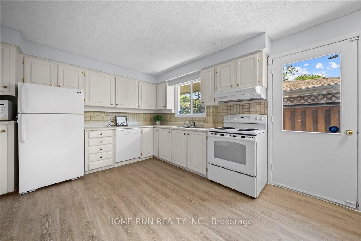 685 FARMINGTON Avenue • Ottawa, ON photo 16