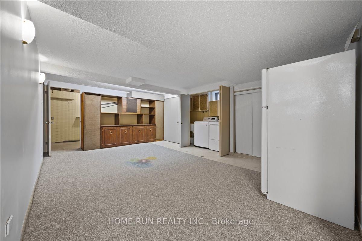 685 FARMINGTON Avenue • Ottawa, ON photo 19