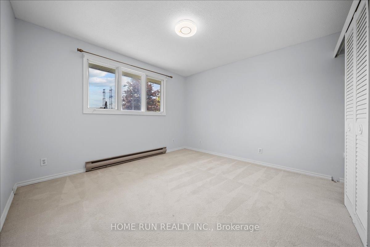 685 FARMINGTON Avenue • Ottawa, ON photo 21