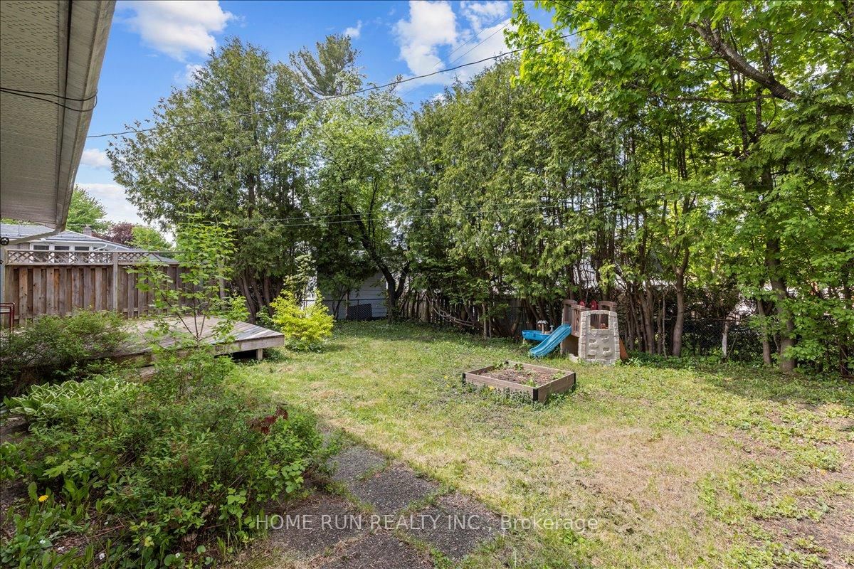 685 FARMINGTON Avenue • Ottawa, ON photo 29