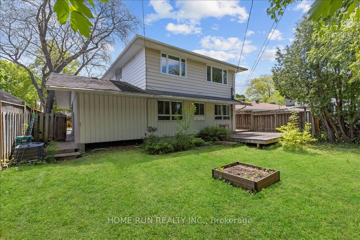 685 FARMINGTON Avenue • Ottawa, ON photo 30