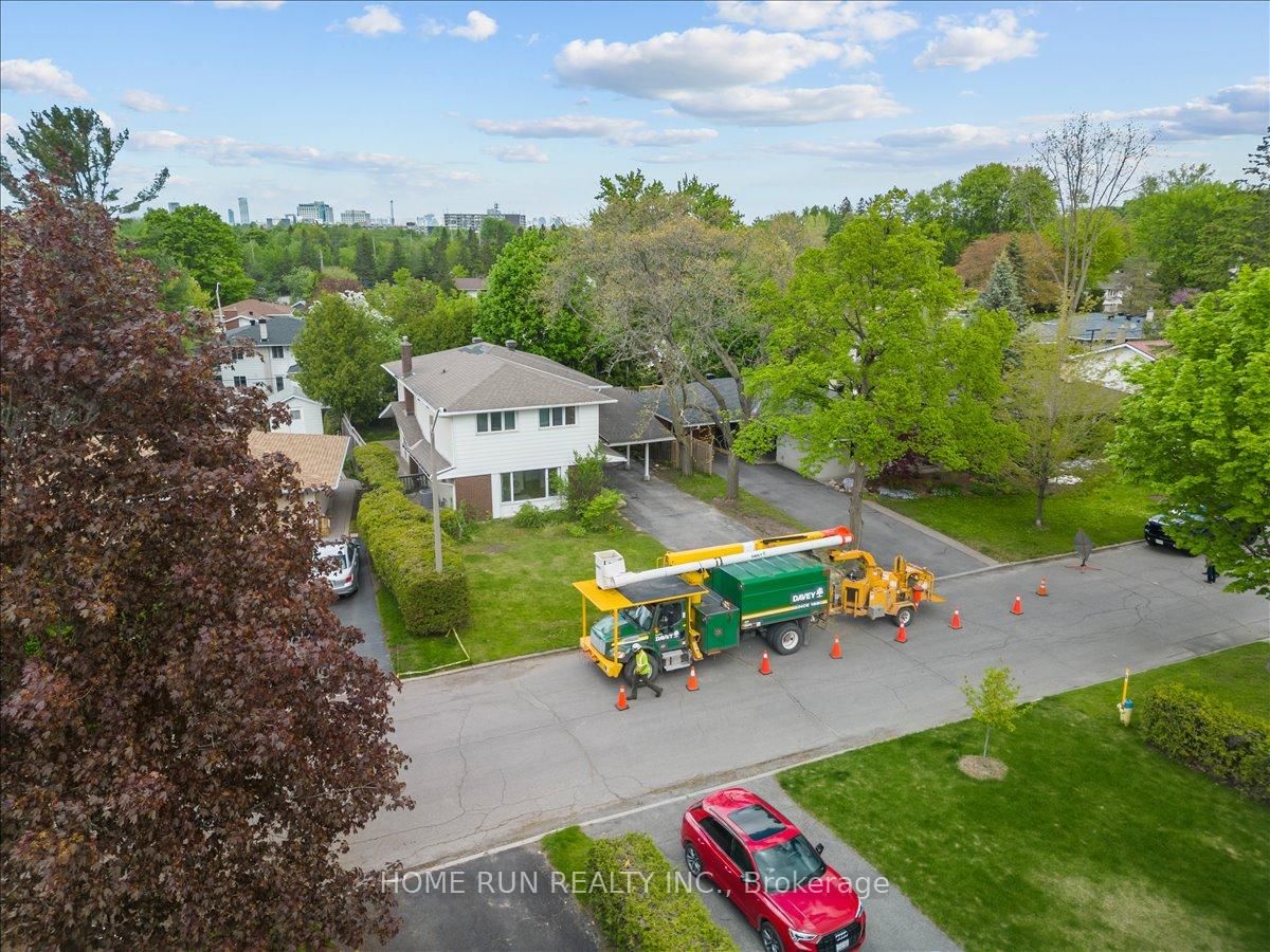 685 FARMINGTON Avenue • Ottawa, ON photo 35