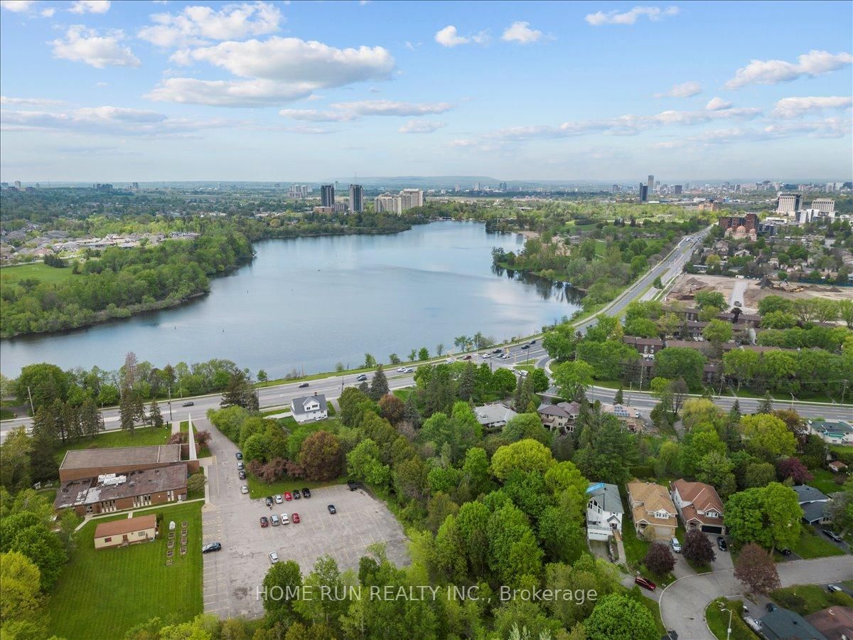 685 FARMINGTON Avenue • Ottawa, ON photo 40