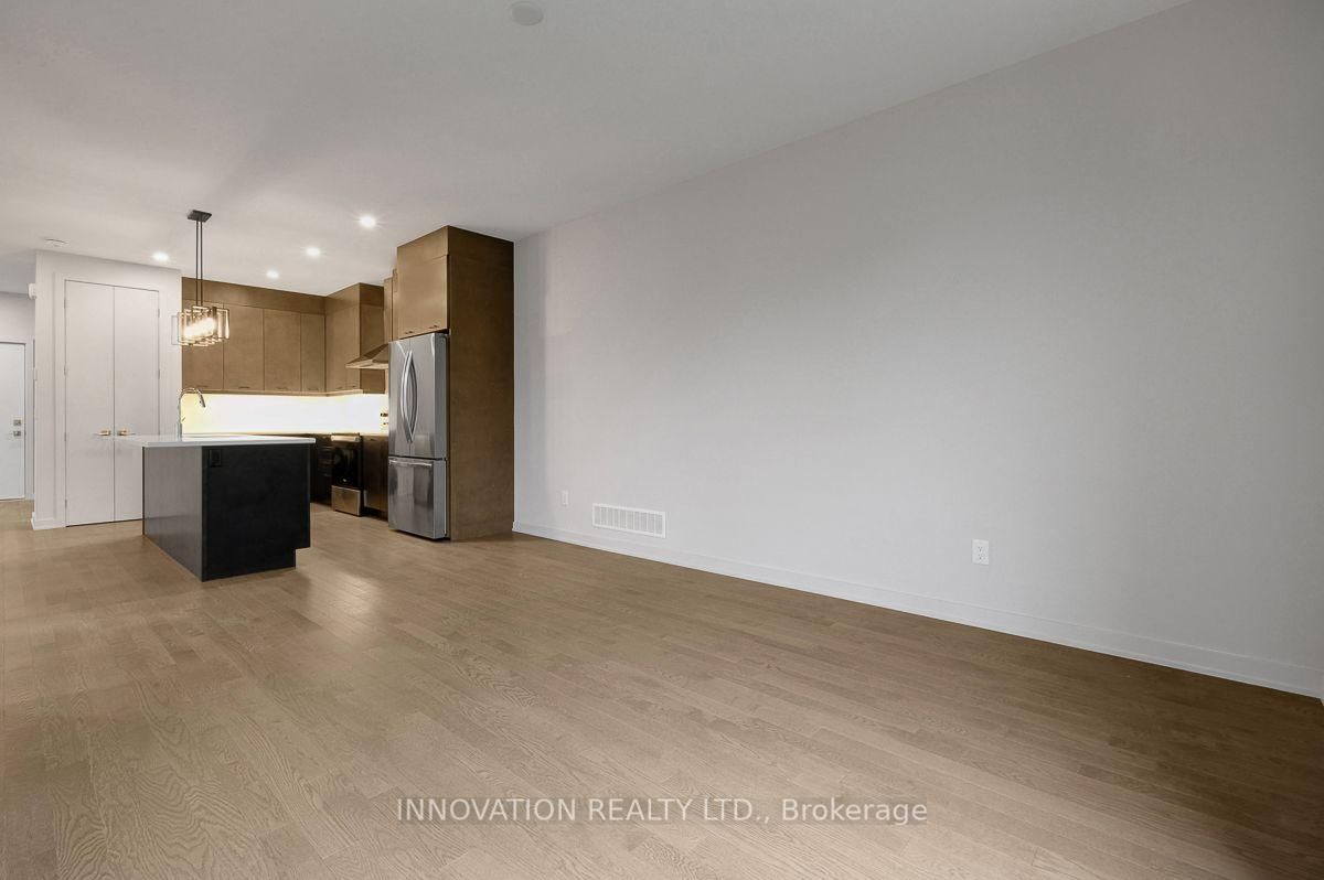 747 ACAI Way • Ottawa, ON photo 13