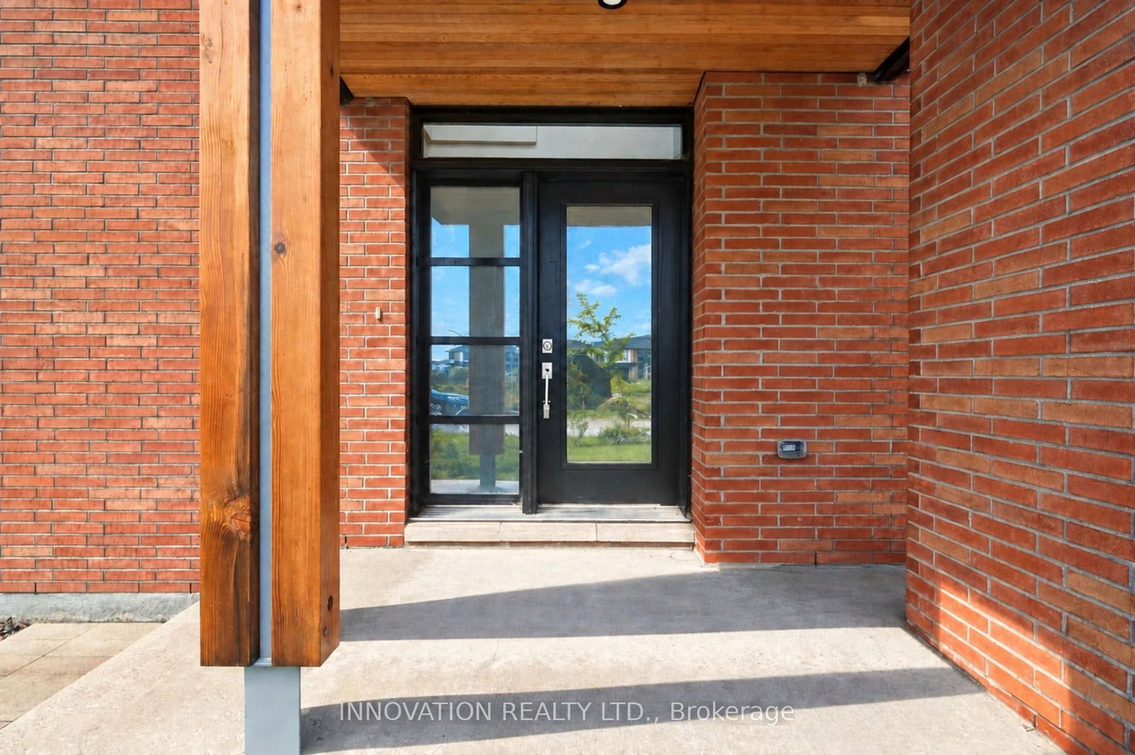 747 ACAI Way • Ottawa, ON photo 4