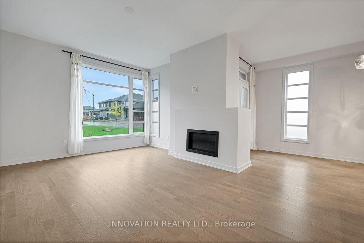 747 ACAI Way • Ottawa, ON photo 8