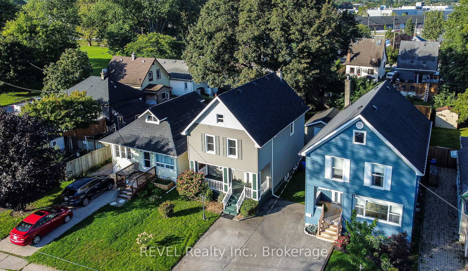 3 Victoria Street • St. Catharines, ON photo 3