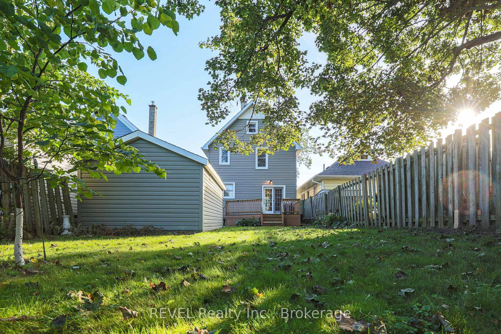 3 Victoria Street • St. Catharines, ON photo 6