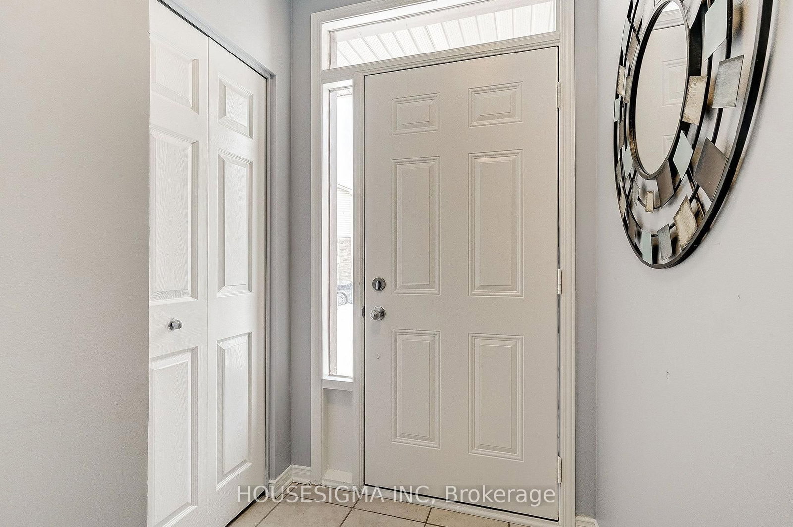 407 Dusk Private • Ottawa, ON photo 15