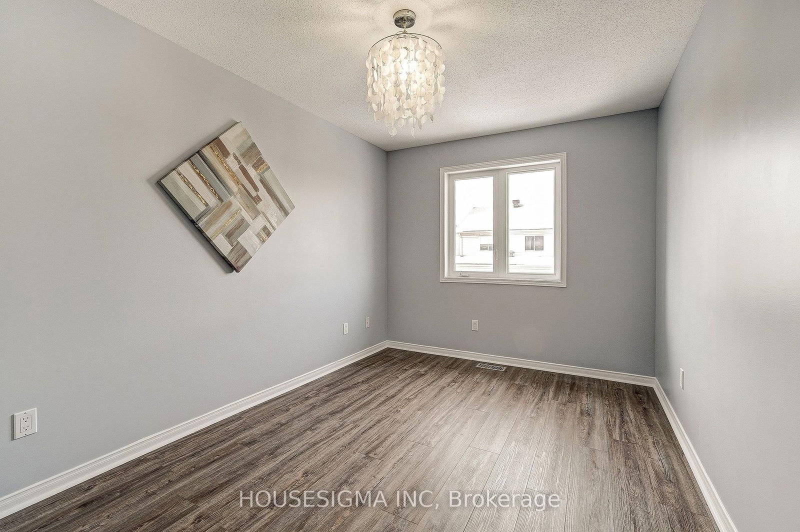 407 Dusk Private • Ottawa, ON photo 24