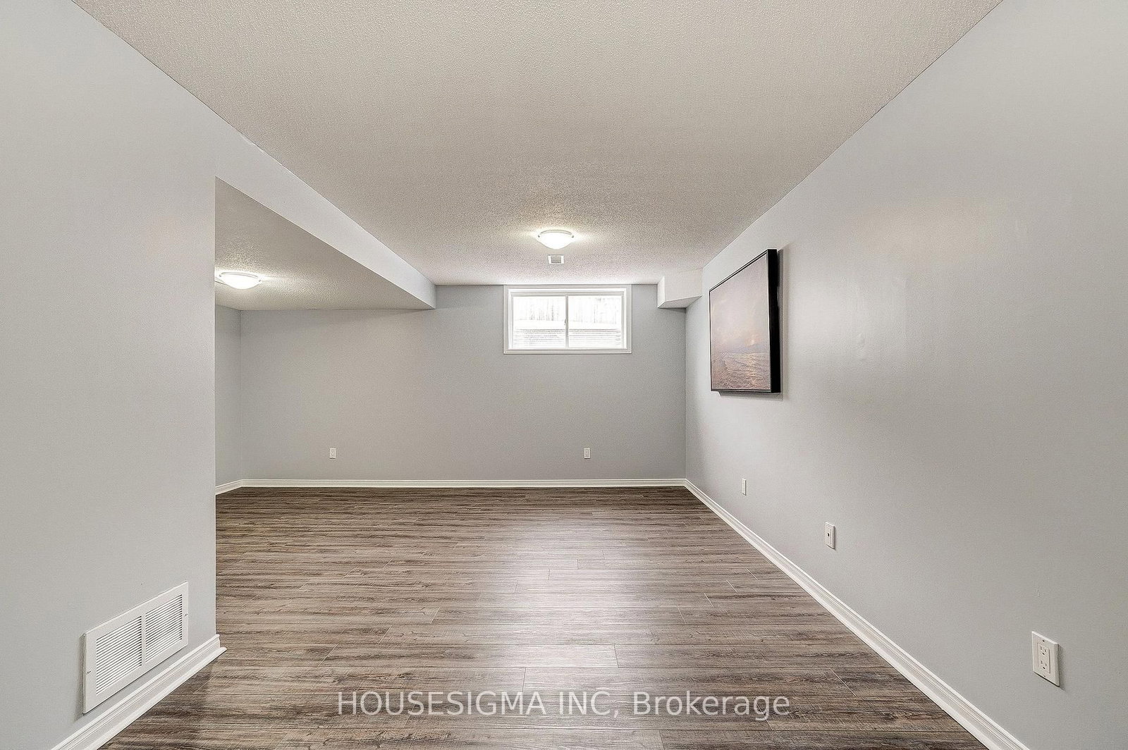 407 Dusk Private • Ottawa, ON photo 41