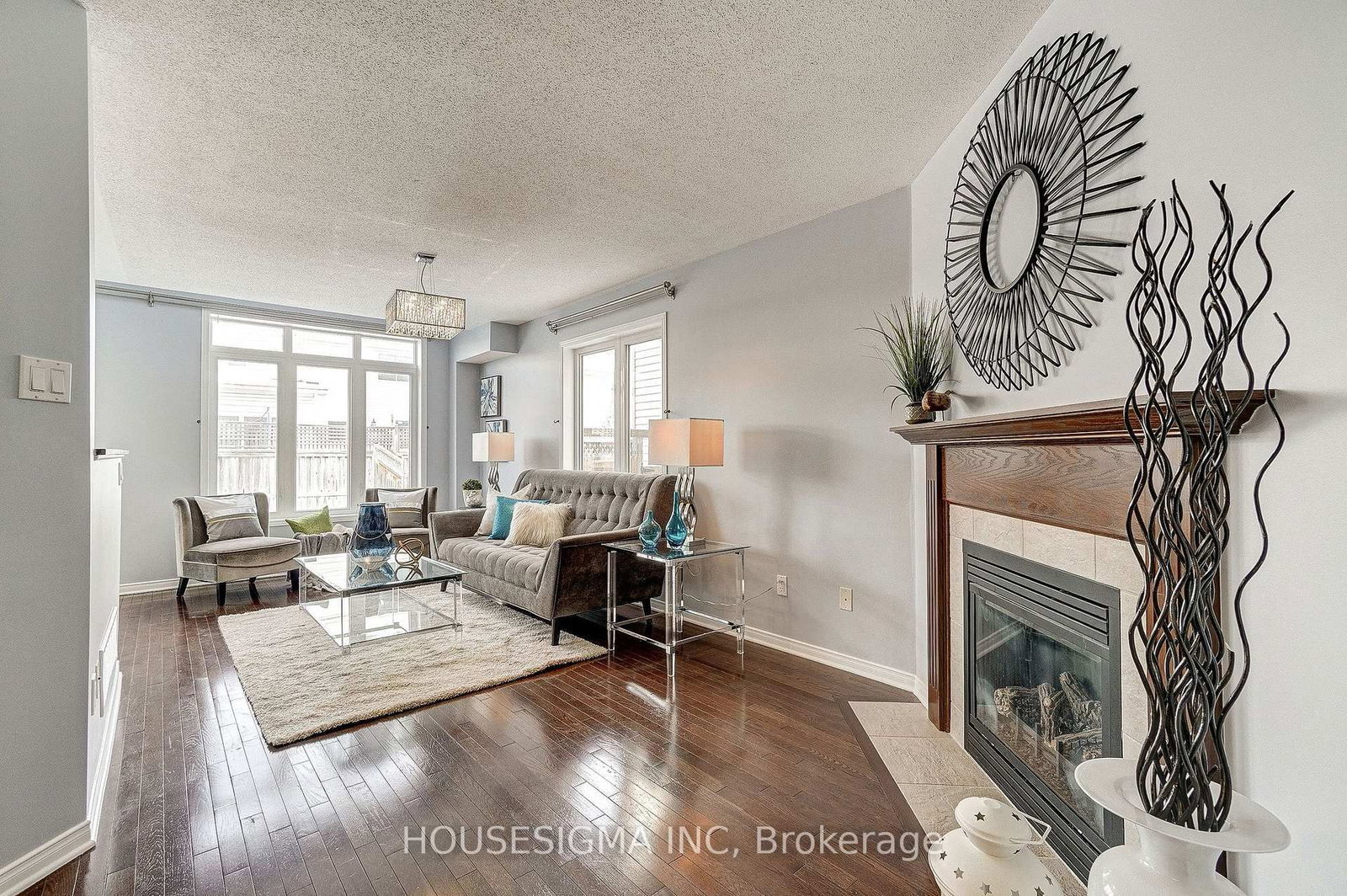 407 Dusk Private • Ottawa, ON photo 5
