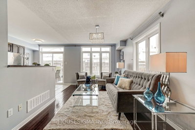 407 Dusk Private • Ottawa, ON photo 9