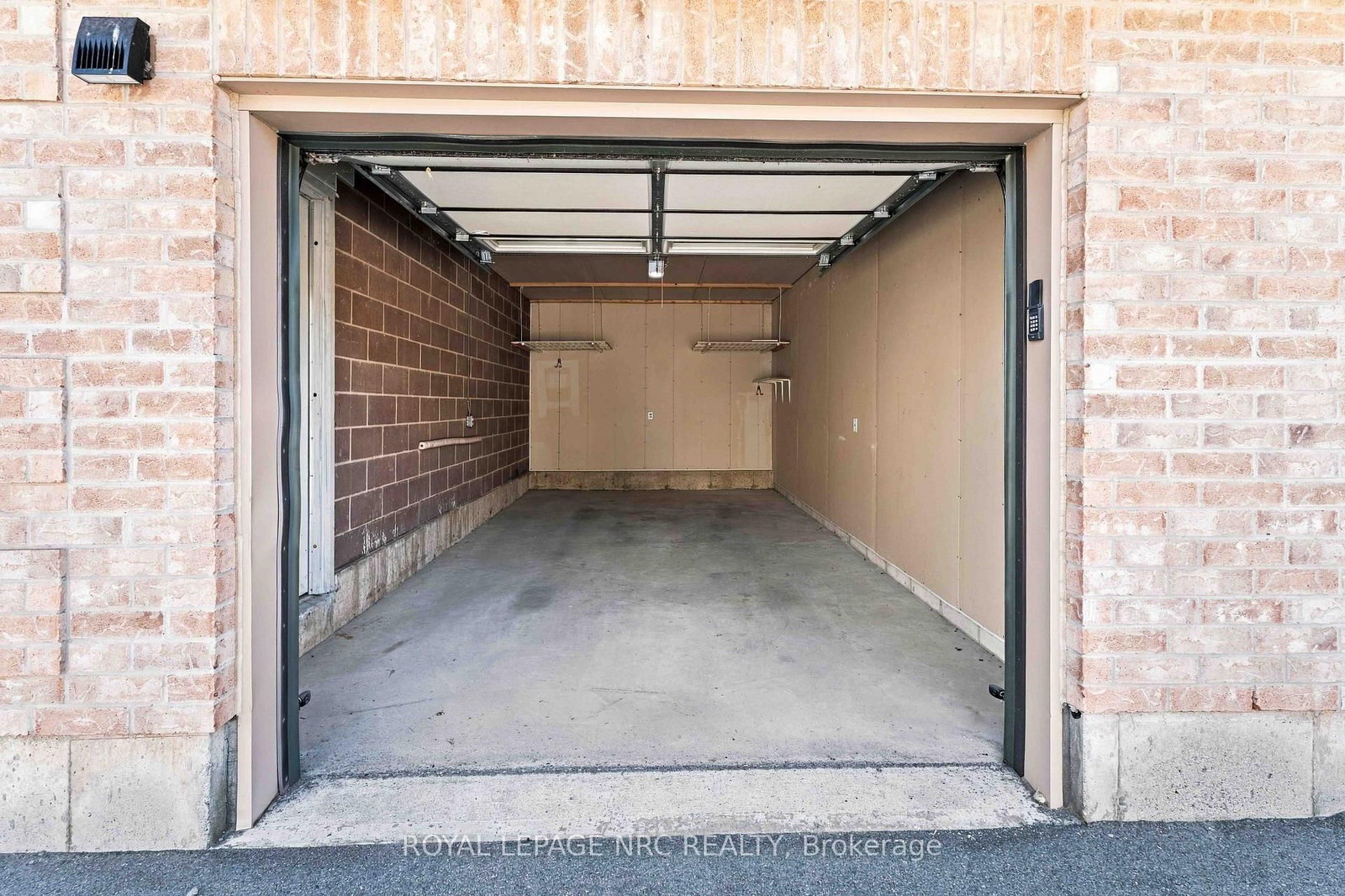 4644 PETTIT Avenue • #312 • Niagara Falls, ON photo 39