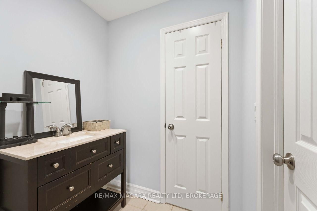 41 Eastwood Drive • Welland, ON photo 17